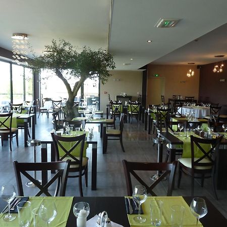 Logis Le Cadusia Otel Chaource Dış mekan fotoğraf