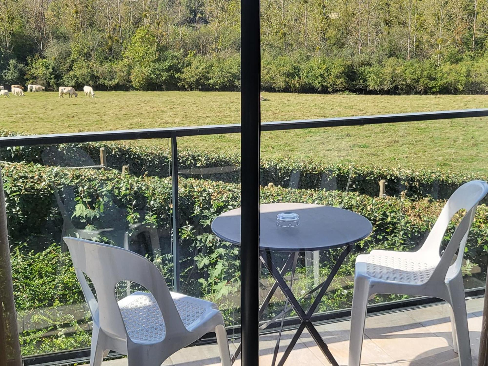 Logis Le Cadusia Otel Chaource Dış mekan fotoğraf