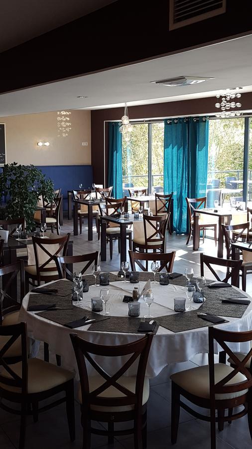 Logis Le Cadusia Otel Chaource Dış mekan fotoğraf