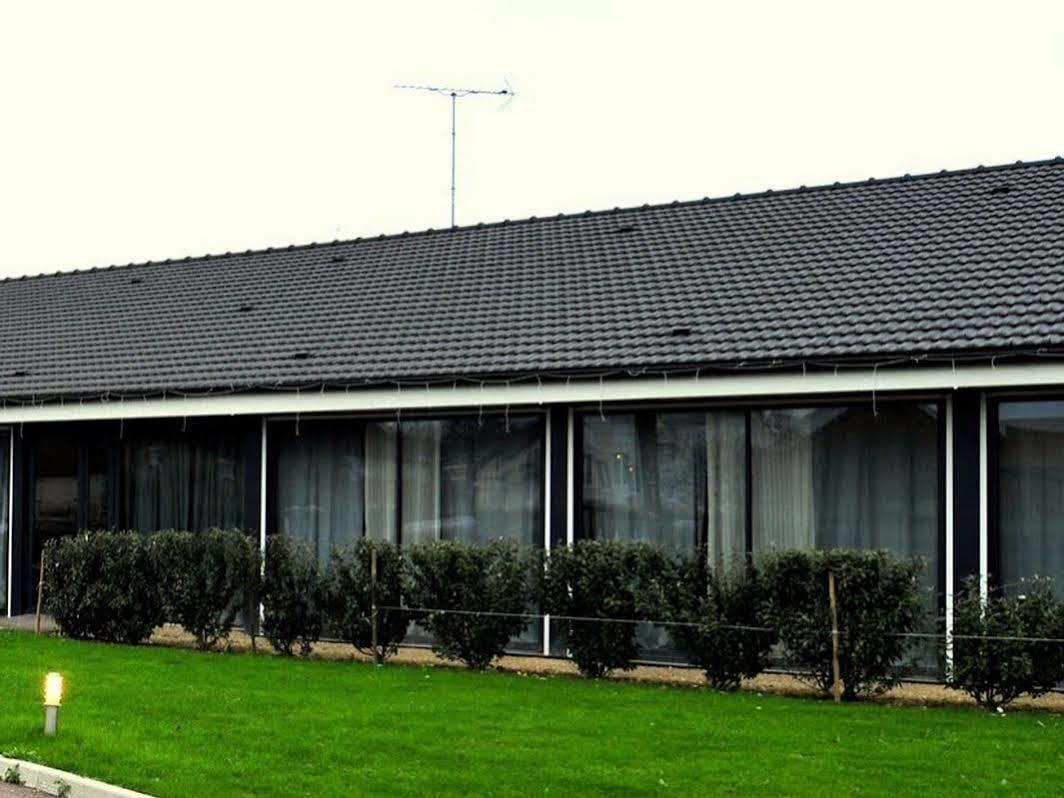 Logis Le Cadusia Otel Chaource Dış mekan fotoğraf